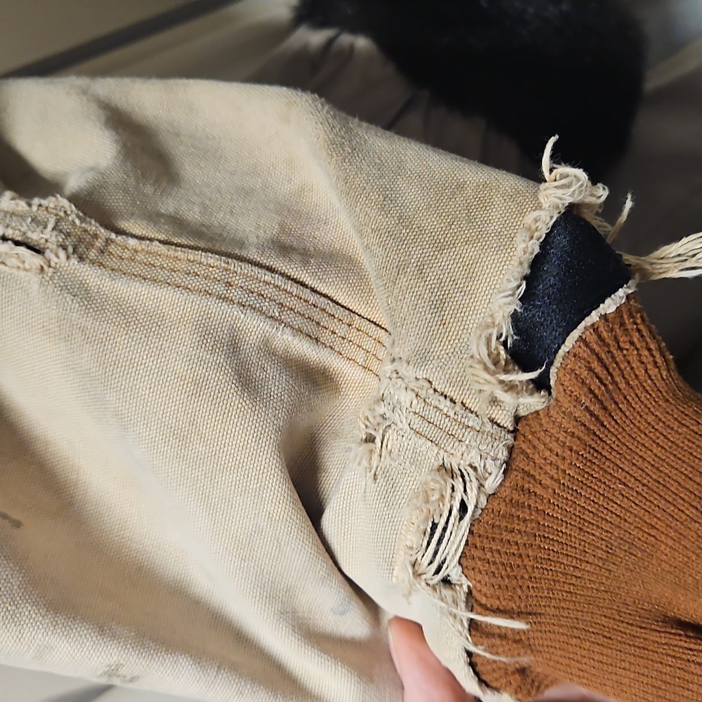 Carhartt Tan Hooded Jacket with Brown Trim - Picture 6 of 8